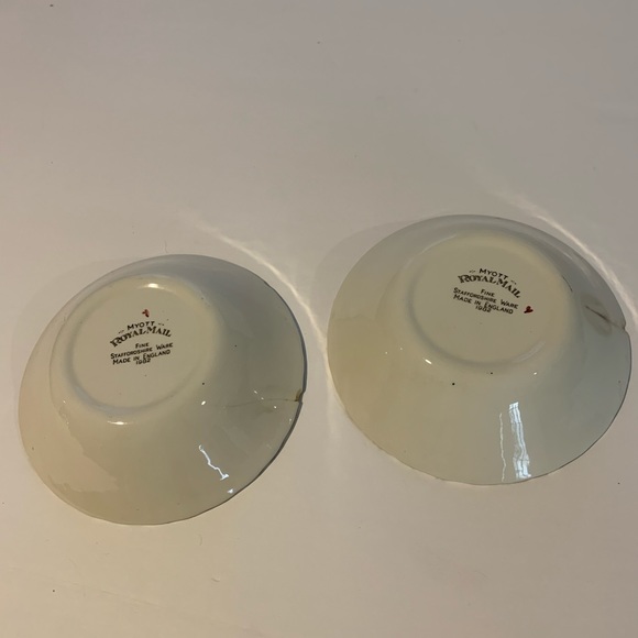 2 Vintage Myott “Royalmail” Fine Staffordoshire Ware, Made in England 1982 bowls - Picture 6 of 7